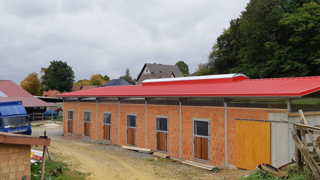 Erweiterung des Reitstalls Leifert