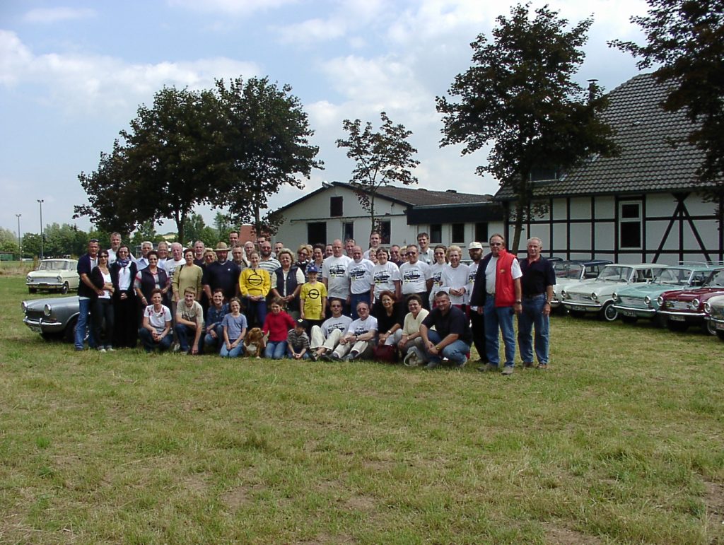 Alt-Opel-Treffen im Ort