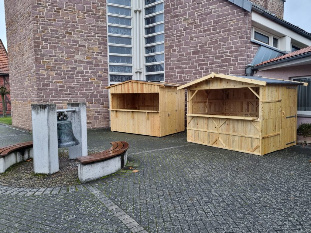 Vorbereitung Weihnachtsmarkt an der Glocke
